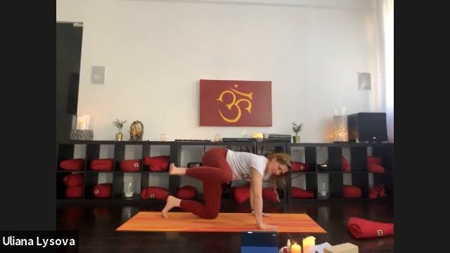 Hatha Flow with Uliana in Russian "Full Body practice" 15.05.2020 смотреть онлайн