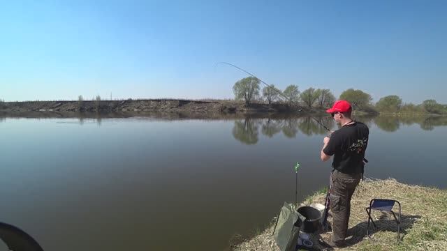 Рыбалка на Оке на фидер. Апрель 25. 04. 2019 Разведка. смотреть онлайн