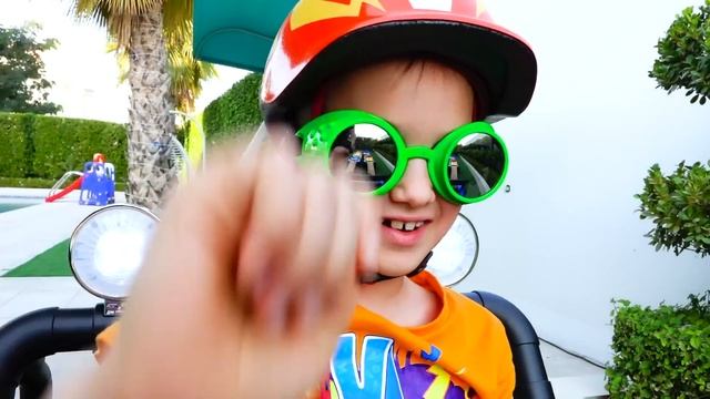 Vlad and Niki play with Monster Truck - Game for children смотреть онлайн
