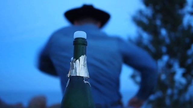 Удар Чака Норриса! Разбил бутылки с вертушки. смотреть онлайн