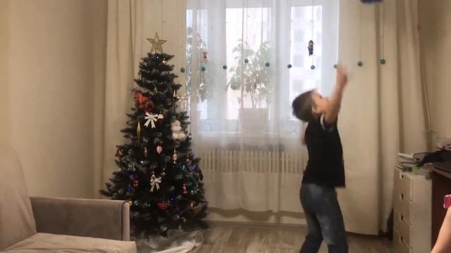 ? Новогодняя дискотека ? смотреть онлайн