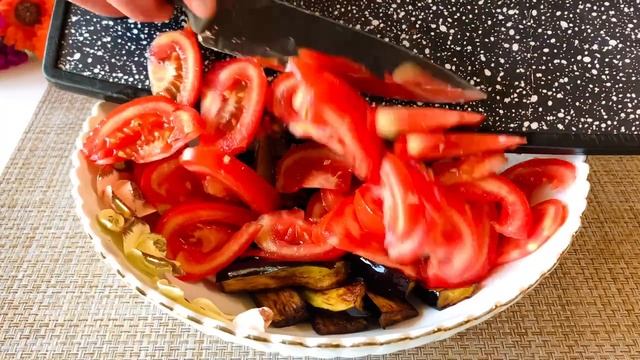 ЭТО ПРОСТО БОМБА! САЛАТ на каждый день! САМЫЙ вкусный САЛАТ из БАКЛАЖАН! смотреть онлайн