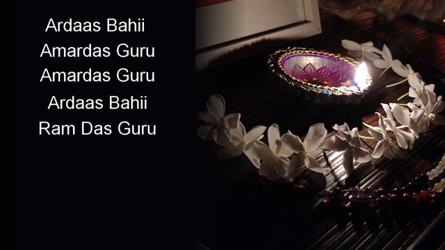 Meditación con mantra: Ardaas Bahii смотреть онлайн