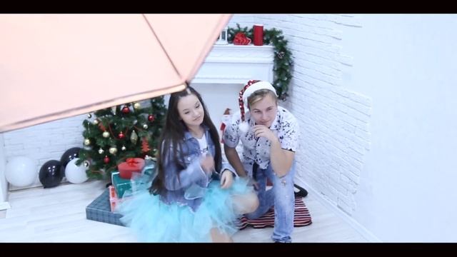 НОВОГОДНЯЯ ФОТОСЕССИЯ МУЗ ПРОЕКТА смотреть онлайн