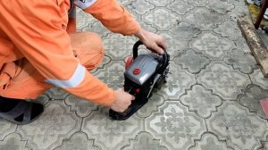 Цепь дымит дерево горит, она не пилит! Заглушил и не завел.