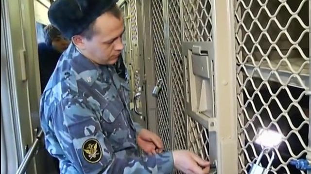 Заключенных будут перевозить бизнес-классом смотреть онлайн