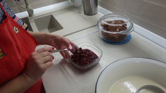 УТОМИТЕЛЬНЫЙ ШОППИНГ И ЖАРКА БЛИНОВ С МАМОЙ?? смотреть онлайн