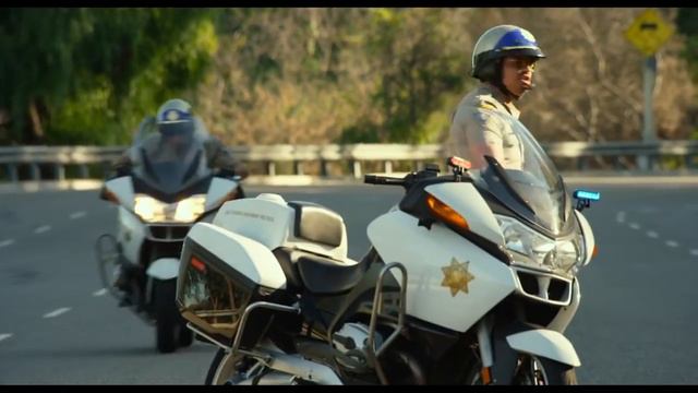 CHiPs - Official Red Band Trailer | Michael Peña, Dax Shepard, Jessica McNamee смотреть онлайн