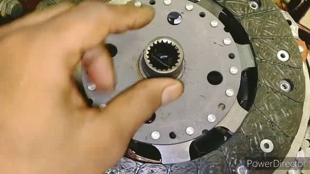 How to fit clutch kit in 110 duster and terrano car. смотреть онлайн
