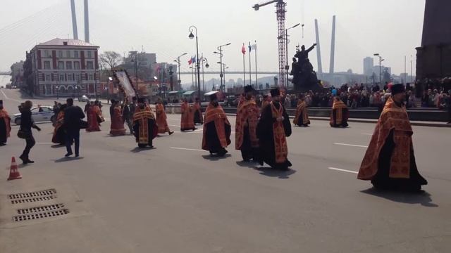 Пасхальный крестный ход во Владивостоке смотреть онлайн