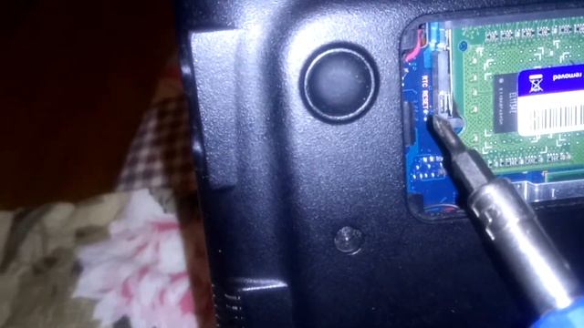Samsung N102 Нет изображения... Но индикаторы горят. смотреть онлайн