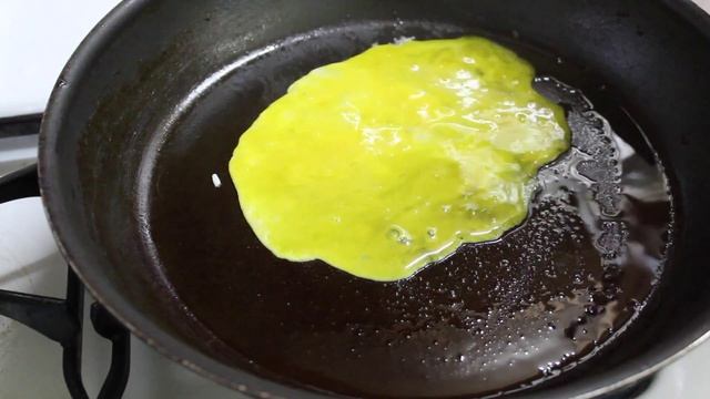 [Tteokguk : 떡국] Rice Cake Soup смотреть онлайн