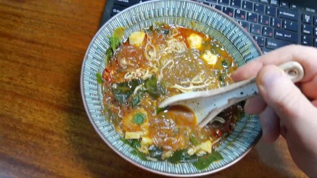 Лапша китайская "Кото-Дракон". 2 вкуса - с фрикадельками и с рубцом. Обзор. смотреть онлайн