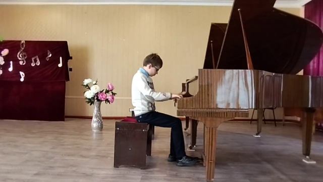 Шеховцов Максим Г.Свиридов "Старинный танец" смотреть онлайн