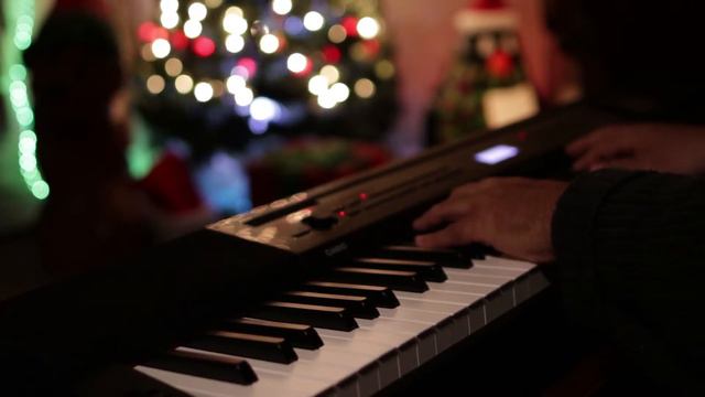 Late Night Winter Thunderstorm Piano Improv. (Casio PX-350 Test) смотреть онлайн