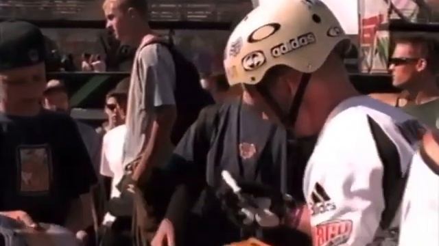Dave Mirra And Ryan Nyquist ** 16min @ 16mm ** A Freestyle BMX Film смотреть онлайн