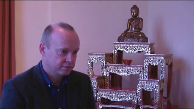 Buddhist Mindfulness #3 "You can't make the whole world enlightened" смотреть онлайн