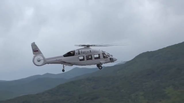 Первый полет нового вертолета Ка-62 смотреть онлайн