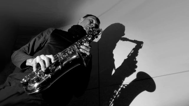 CLIMATE QUESTION Saxophone Solo by Tomasz Welna смотреть онлайн