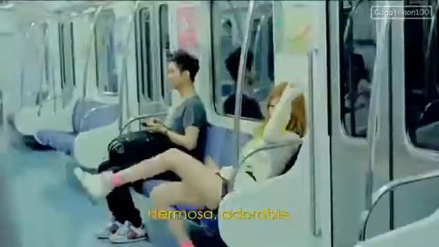 Gangnam Style El baile del caballo Espa ol Video Oficial смотреть онлайн