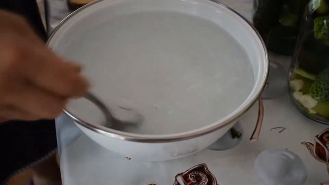 САМЫЕ ВКУСНЫЕ КИСЛЫЕ ОГУРЦЫ НА ЗИМУ! НЕВЗРЫВАЕМЫЕ ОГУРЦЫ