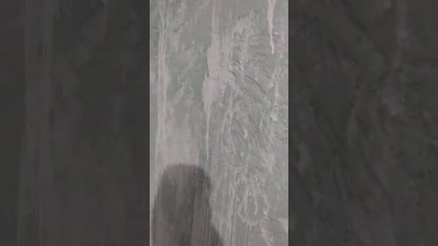 Обработка стены бетоноконтактом.