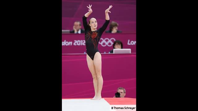 Celine Van Gerner - Floor Music 2011_2012 (Re-Edited) смотреть онлайн