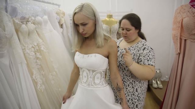 88 - Какие свадебные платья будут в тренде в 2018 году / Дневник невесты Ирины Корневой смотреть онлайн