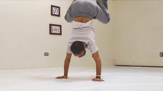 Animal flow, "звериная гимнастика" смотреть онлайн