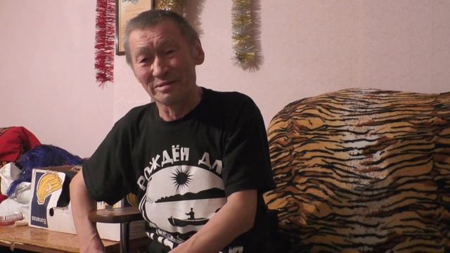 ПЯК Александр Алякович исполняет песню на ненецком языке смотреть онлайн