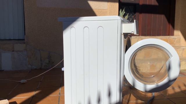 Lavadora Indesit Centrifugado Con Piedra. Washing Machine Indesit Unbalanced Spin.