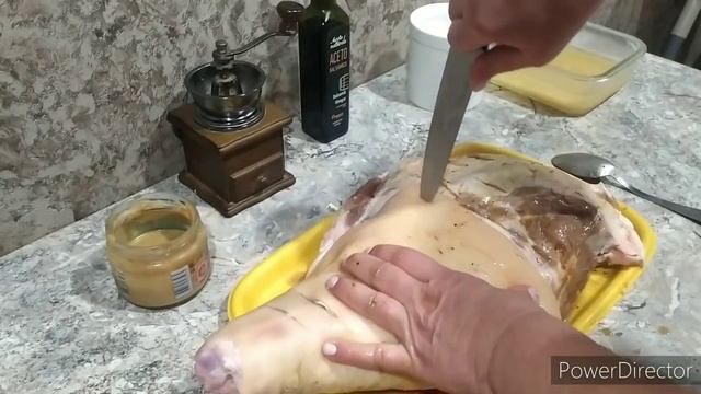 СВИНАЯ НОГА В РУССКОЙ ПЕЧИ.