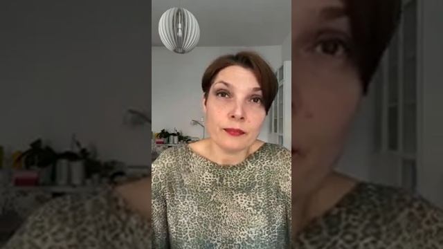 Почему я всё ещё одна смотреть онлайн