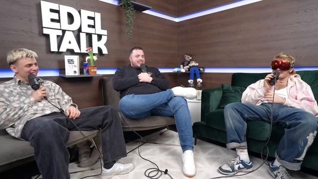 Ski Aggu über seinen Karrierestart, Haus Partys und Kampfsporterfolge смотреть онлайн
