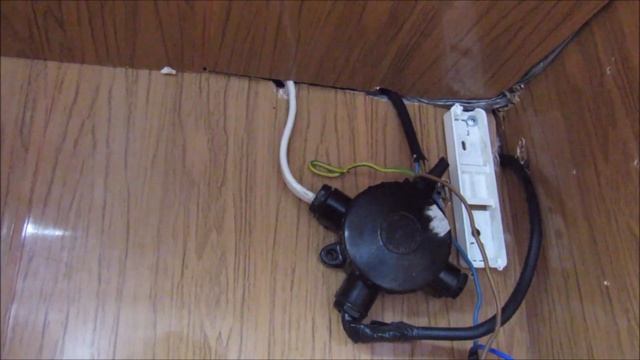 Купил киоск.