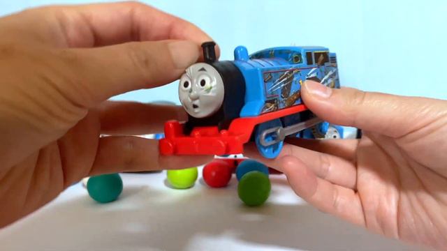 トーマスがいっぱい！きかんしゃトーマス ねんどで顔型 プラレール 流線型 みどりのトーマス 汚れたトーマス Thomas & Friends смотреть онлайн
