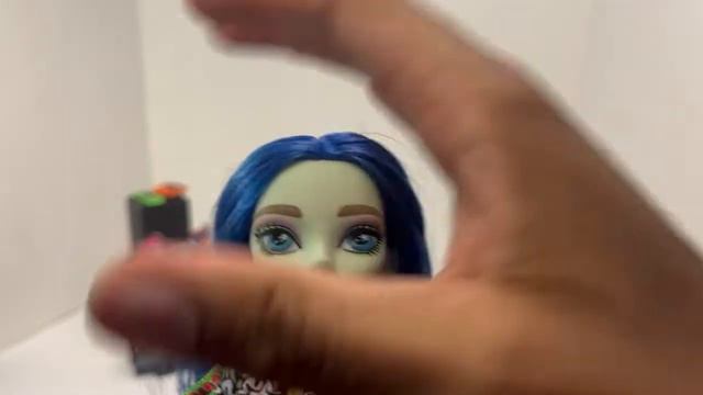 So I Think She's Alright...Monster High G3 Ghoulia yelps Review смотреть онлайн