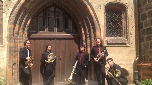 V. Ewald Brass Quintet No.2 Mov.3 / Spree Brass смотреть онлайн
