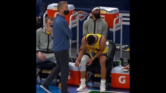 Steve Kerr wouldn’t let Stephen Curry go back in the game. 🤣🤣 Warriors vs Thunder. смотреть онлайн