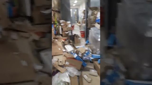 В пятерочке не стоит работать!!!