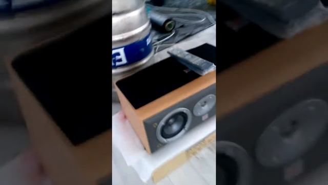 Певучий металл CANTON VENTO 890.2 при прослушивании Iron Maiden Brave New World смотреть онлайн