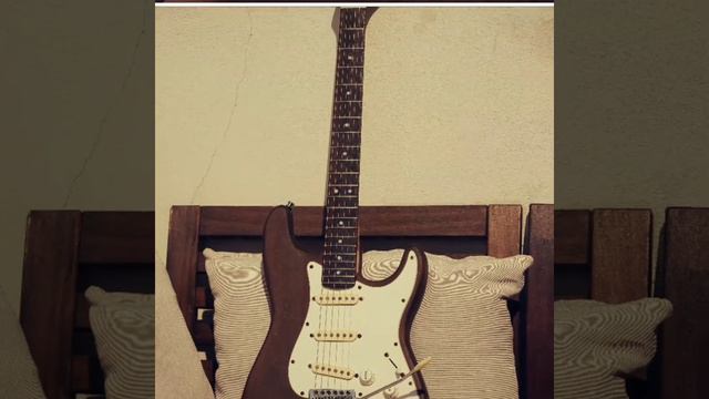 Fender Stratocaster Japan 84 relic смотреть онлайн