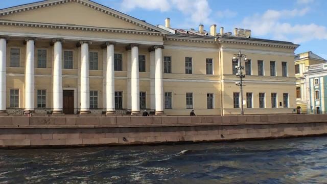 Получили удовольствие катаясь на теплоходе по Золотому кольцу смотреть онлайн