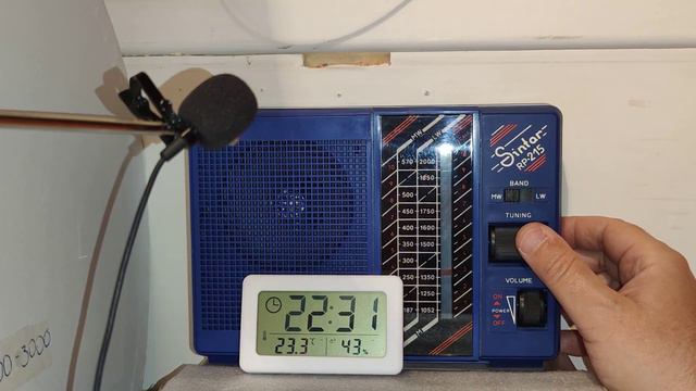 Sintar RP-215. Что можно услышать на средних волнах вечером? смотреть онлайн