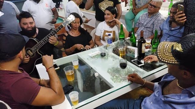 Romeo Santos, Raulin, Casilda, Bori, y Chichi en Santa Maria Bachateando - Saborearte de Nuevo смотреть онлайн