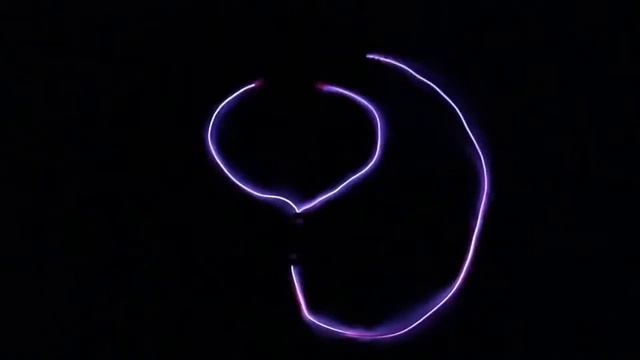 СВЕТЯЩИЕСЯ НАУШНИКИ смотреть онлайн