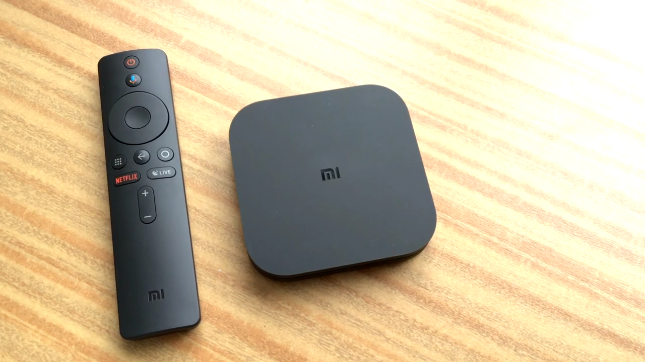 ТВ приставка Xiaomi Mibox S распаковка, первое подключение