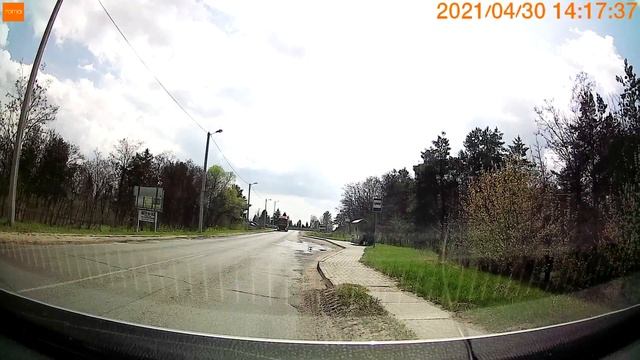 Я тоже водитель! Пешеход кидается под колеса авто в Бресте смотреть онлайн