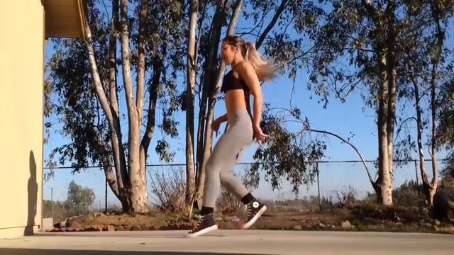 Pakito & Ice Mc - Living on Video & Rainy Day (Mash Up) смотреть онлайн