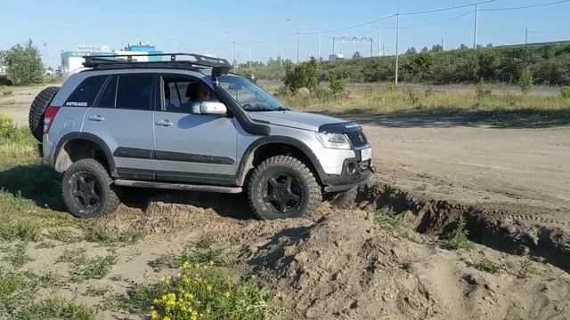 тест принудительных пневмоблокировок Suzuki Grand Vitara. Suzuki Grand Vitara diff lock test смотреть онлайн